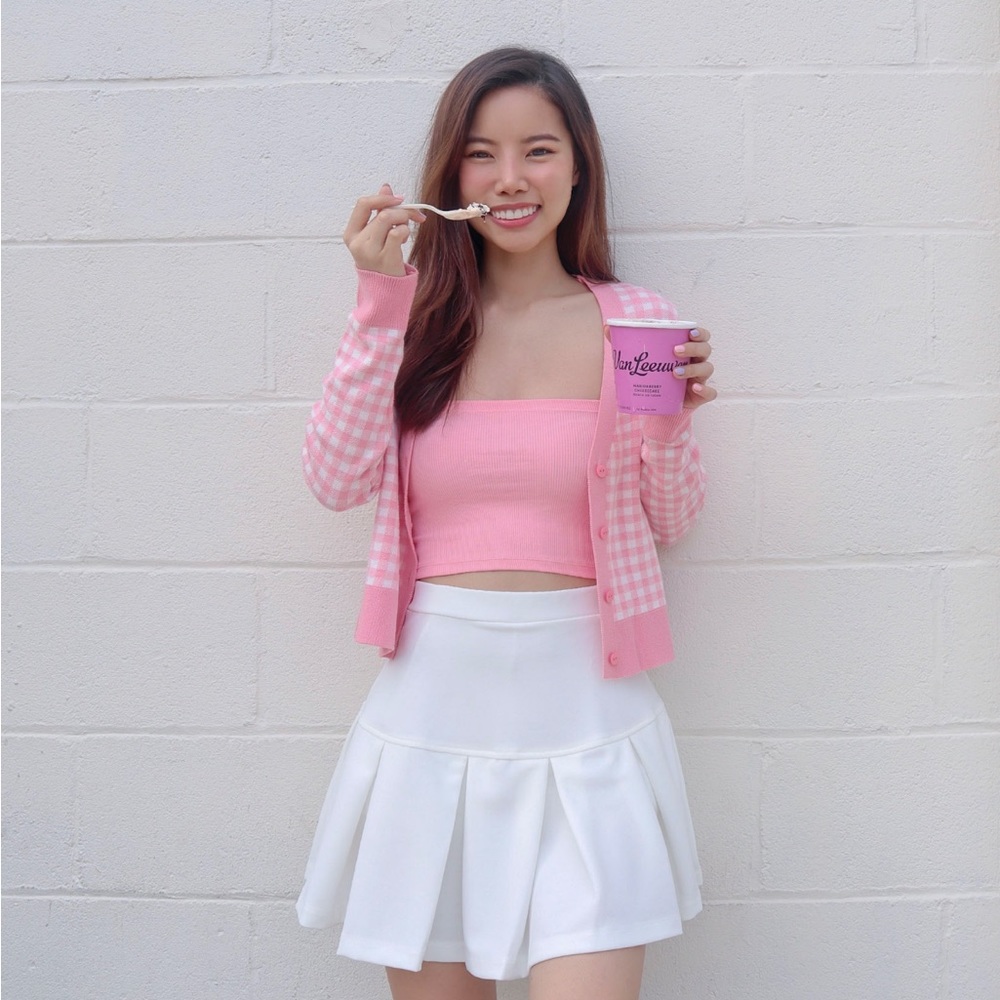 White mini pleated skort